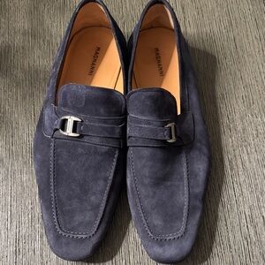 Magnanni Men's Dark Blue Suede Loafers